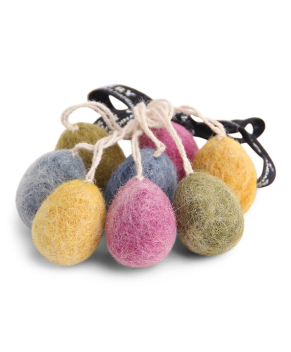Oeufs laine bouillie de Pâques aspect marbré, design Gry and Sif pour décorer la maison et célébrer le retour du printemps