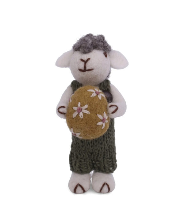 Figurines agneaux en laine bouillie pour décorer sa maison à Pâques ou une chambre d'enfant par Gry and Sif