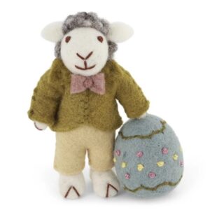 Figurine agneau en laine bouillie signée Gry and Sif pour une décoration de Pâques réussie et joyeuse