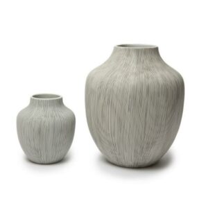 Vase Kyoto en porcelaine gris clair dessiné par Marita Lindholm pour Lindform