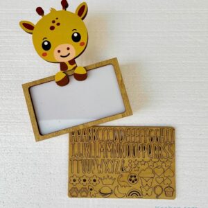 Lampe veilleuse Girafe à personnaliser pour décorer une chambre d'enfant ou comme cadeau de naissance. Une création Vintiun