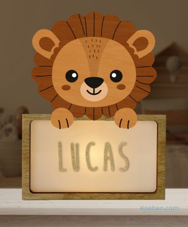 Lampe veilleuse Lion à personnaliser pour décorer une chambre d'enfant ou comme cadeau de naissance. Une création Vintiun