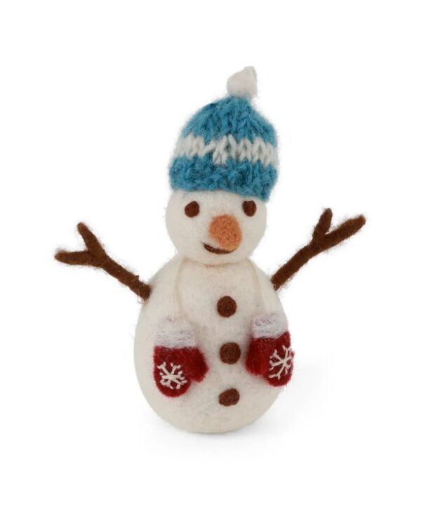 Bonhomme de neige avec bonnet et gants à accrocher aux branches du sapin de Noël pour une décoration naturelle et originale, par Gry and Sif