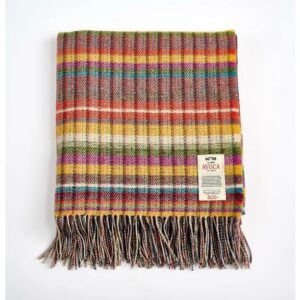 Plaid Century Donegal tissé par Avoca dans un moulin au coeur de l'Irlande, vieux de plus de 300 ans.