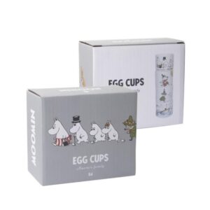 Coquetier en céramique illustré des personnages de la vallée des Moomins crées par l'auteure finlandaise Tove Jansson. Vendu par set de 4 pièces et édités par Pluto Produkter.
